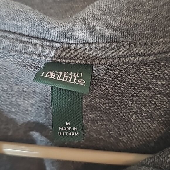 Wild Fable Gray Cropped Polo Collar 2 Button Lightweight Sweatshirt Size M - Picture 3 of 6